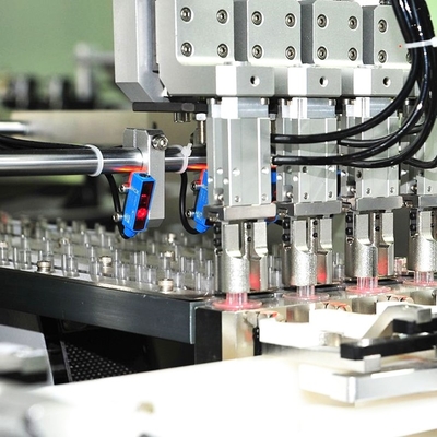 Mechanisches Wegwerfinfusions-Rohr, das Fertigungsstraße der Maschinen-medizinischen Ausrüstung macht