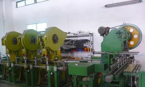 Eisentrommel- und Eisendosenfertigungsstraßeausrüstung ZX Corporation  	Industrieherstellung