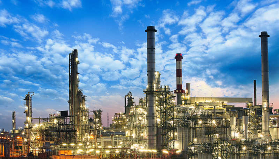 Versorgung mit Raffinerie- und Petrochemieanlagen