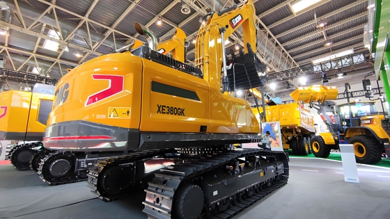 Gelbe Bagger von XCMG in der Bauindustrie